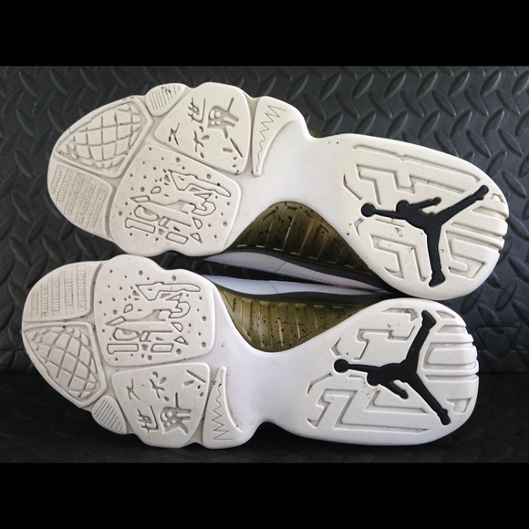 Air Jordan 9 statue 302370-109 used size 8.5 - Picture 8 of 8